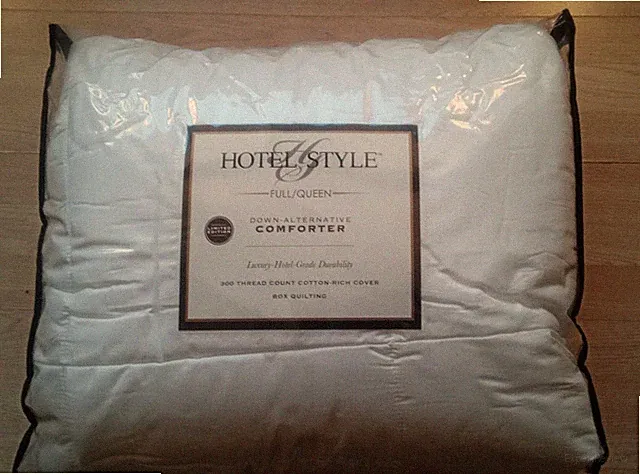 Hotel Style Full/Queen Down Alternative COMFORTER 300 THREAD COUNT